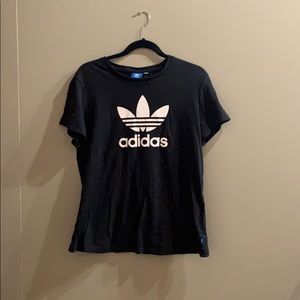 Black adidas T shirt